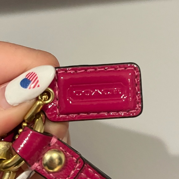 NWOT COACH POPPY wristlet - Picture 4 of 5